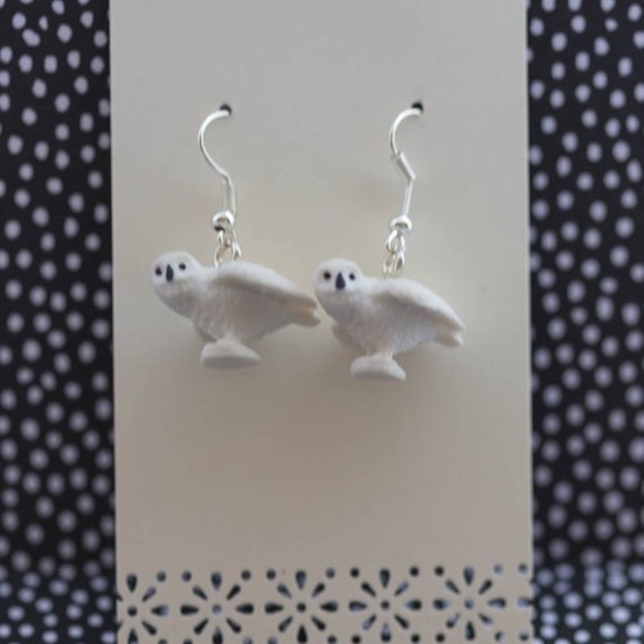 🦉 Snowy Owl Spirit Animal Earrings 🦉 - Picture 2 of 3